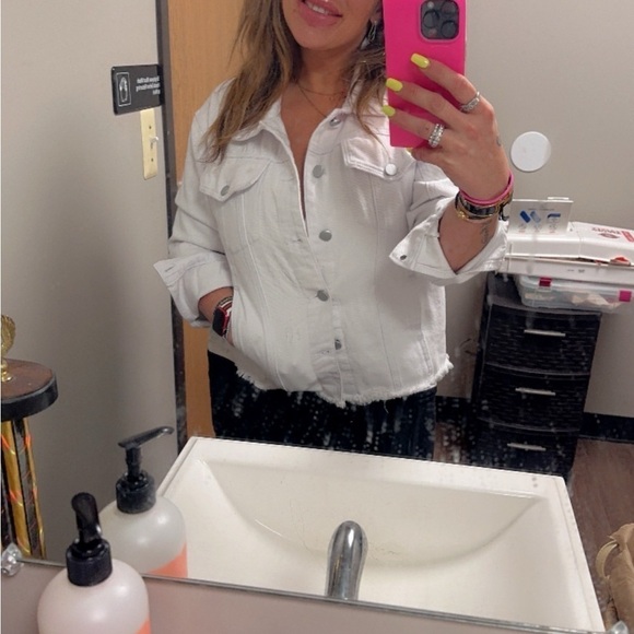 Custom painted white denim size medium Jean jacket “ - Picture 8 of 15